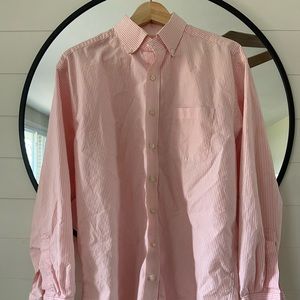 Vineyard Vines Man’s Button Up Pink